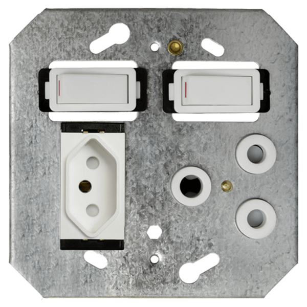 Crabtree Classic Combo SSO 1×16A RSA + 1×16A V‑Slim - 4×4, White