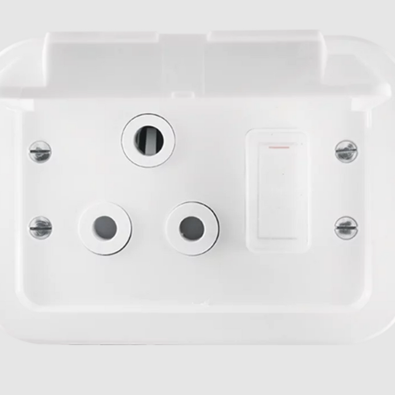 Crabtree Classic 16A Industrial SSO - Single Switched Socket, IP65 Weatherproof, White