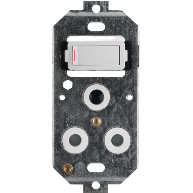Crabtree Classic SSO - 1×16A RSA, Vertical, 4×2, White