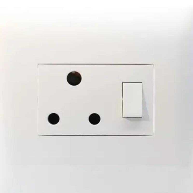 Legrand Ysalis Single Switched Socket Outlet 16A